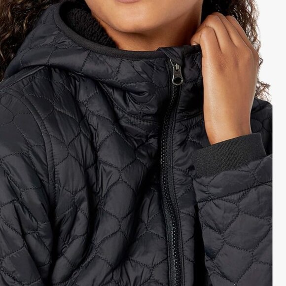 Quilted Lightweight Water-Resistant Sherpa-Lined Hooded Puffer - Picture 5 of 9